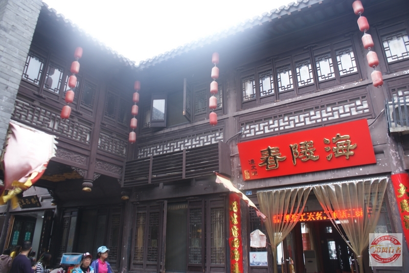 DSC01061.jpg