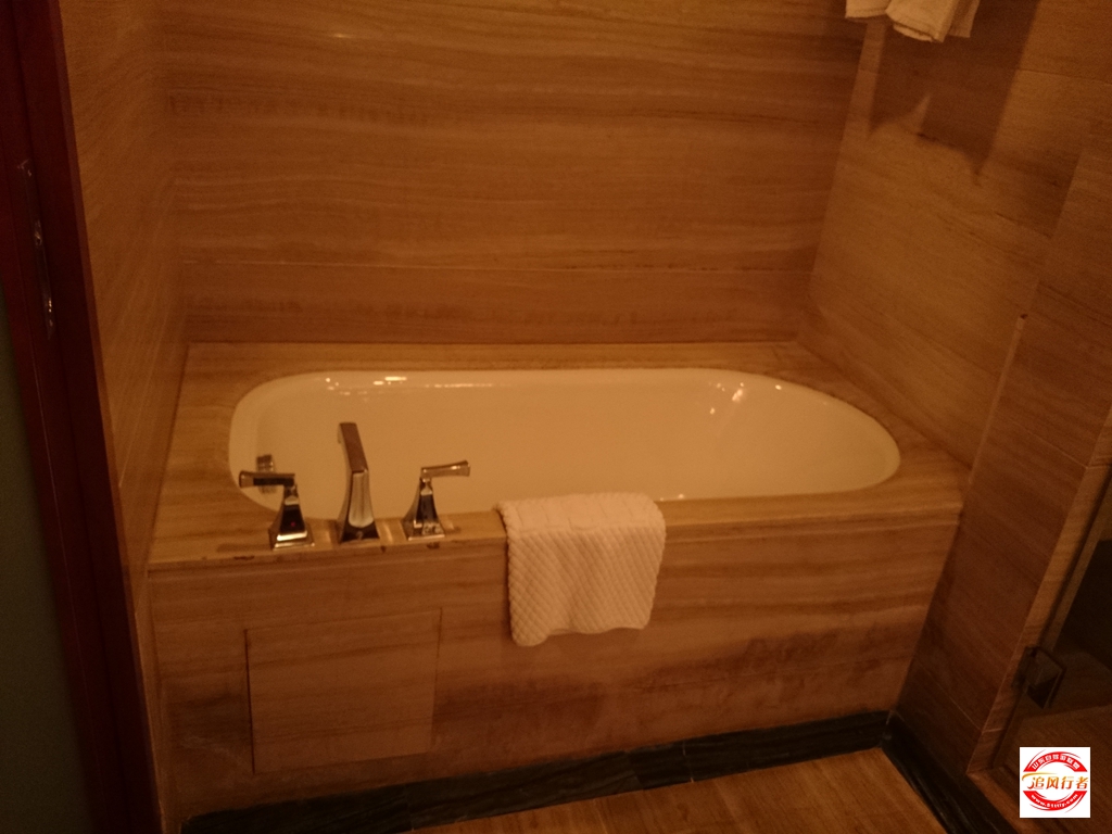 DSC_2055.jpg