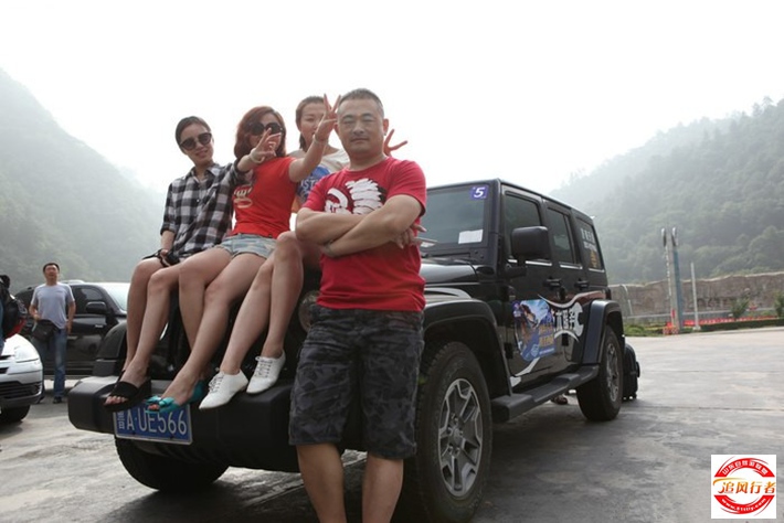 500_31283750-3766-92te-7257-n204a6tt2gfl.jpg