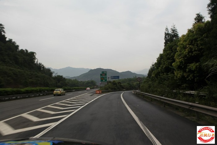 500_10418270-8806-l44d-f17n-n202aeehe696.jpg