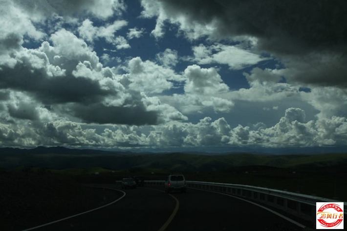 500_30445490-3780-nt8b-46f4-n203ac96n2e9.jpg