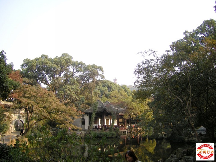 0Q6251220A.jpg