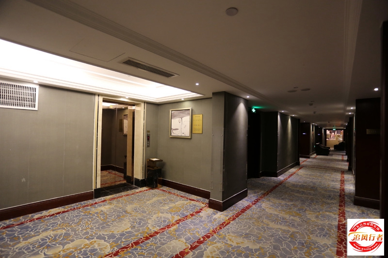 0213593ozoigs44o8qss8q.jpg