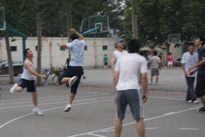 3v3Բ ž