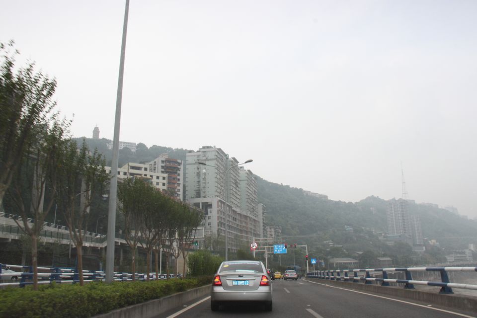 E4q651p0.jpg