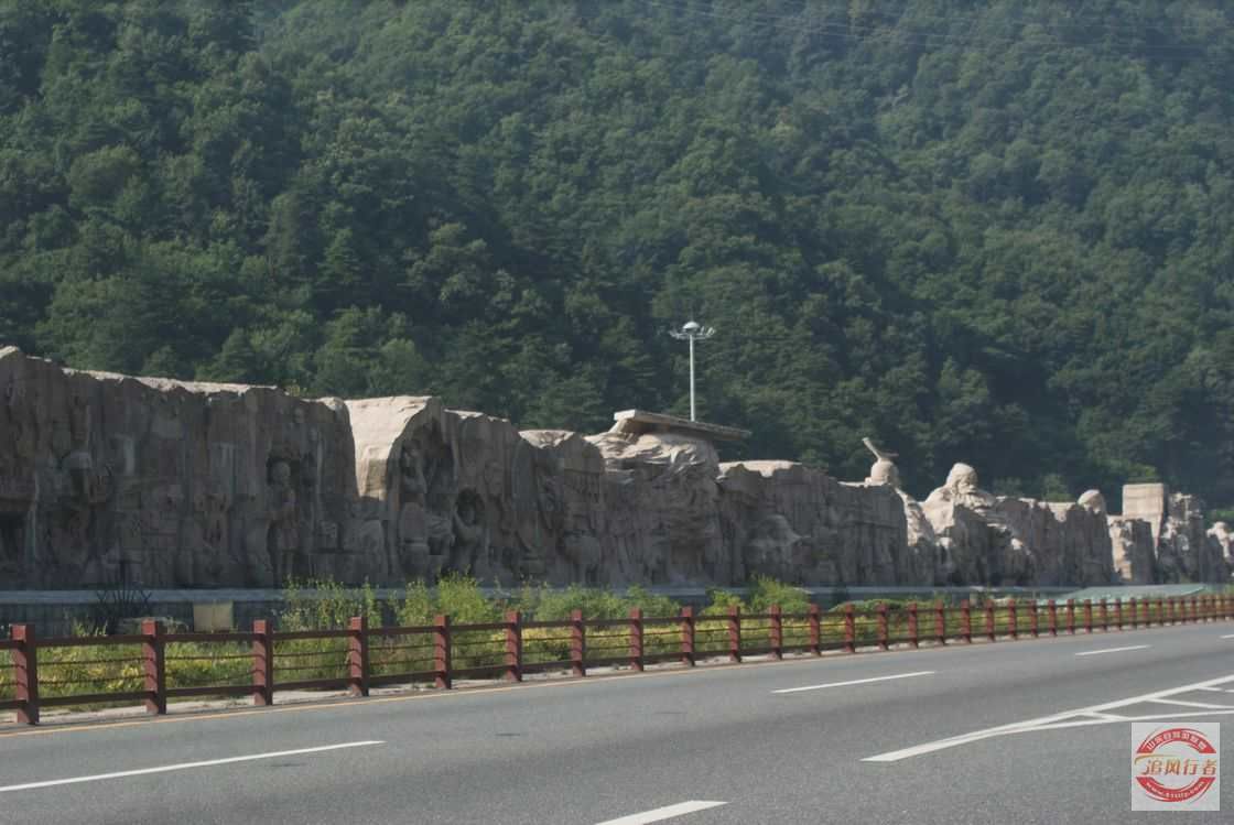 DNeKIizb.jpg